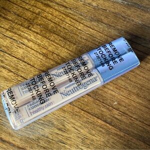 2 Tubes Of Neutrogena Healthy Skin Radiant Cream Concealer in Hazelnut Medium 1